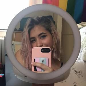 Meet your Posher, Bella